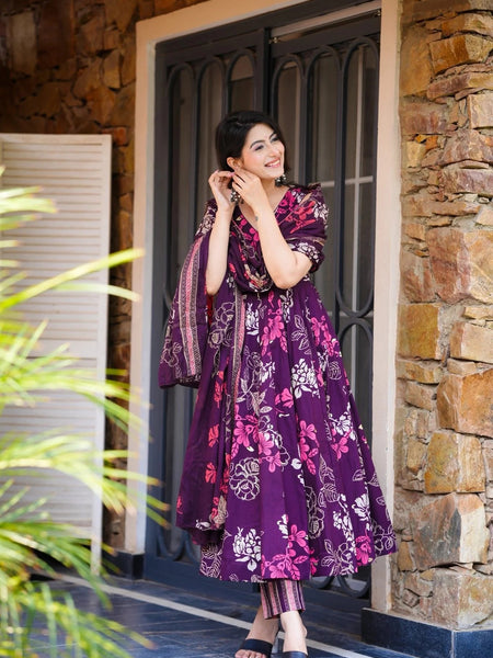 Women Ethnic Motifs Printed Tiered Anarkali Kurta Set