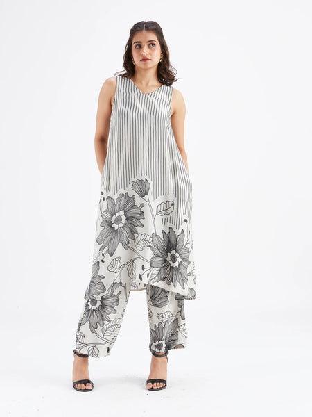 Women White Viscose Rayon Kurta Set for Daily & Casual Wear