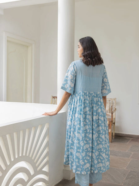 Women Sky Printed Co-ord Set Back