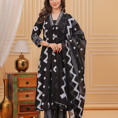 Black Cotton Anarkali Kurta Set – Elegant & Comfortable Ethnic Wear