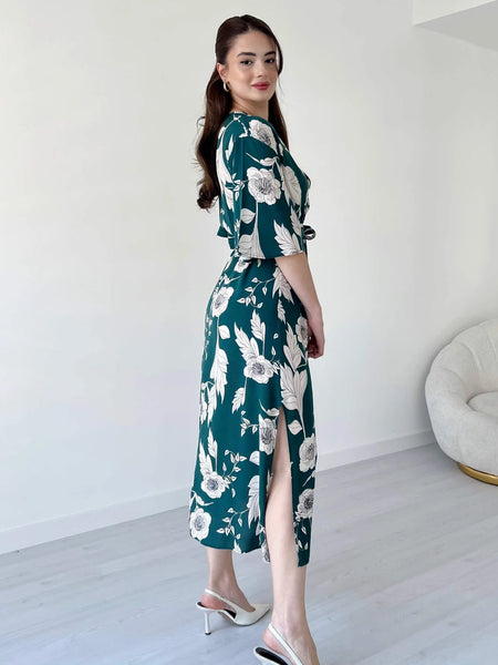 Women Green Rayon Flare Dress with V Neck Side 1