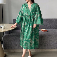 Women Green Printed Midi Dress front image