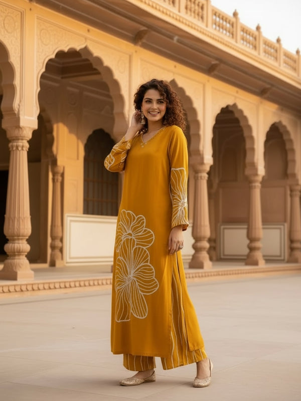 Women’s Yellow Kurta Set