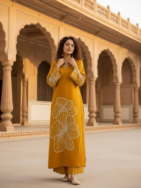 Women’s Yellow Kurta Set
