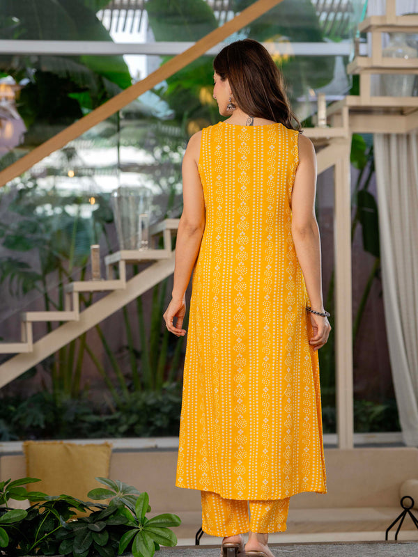 Yellow Viscose Rayon Kurta Set with Breezy Comfort